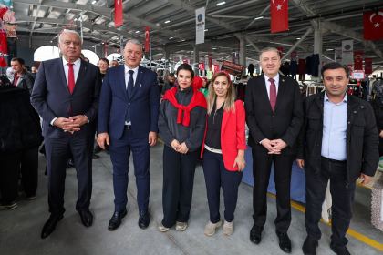 Arabacıalanı Yeni Pazar’da Cumhuriyet coşkusu - Fotoğraf 2