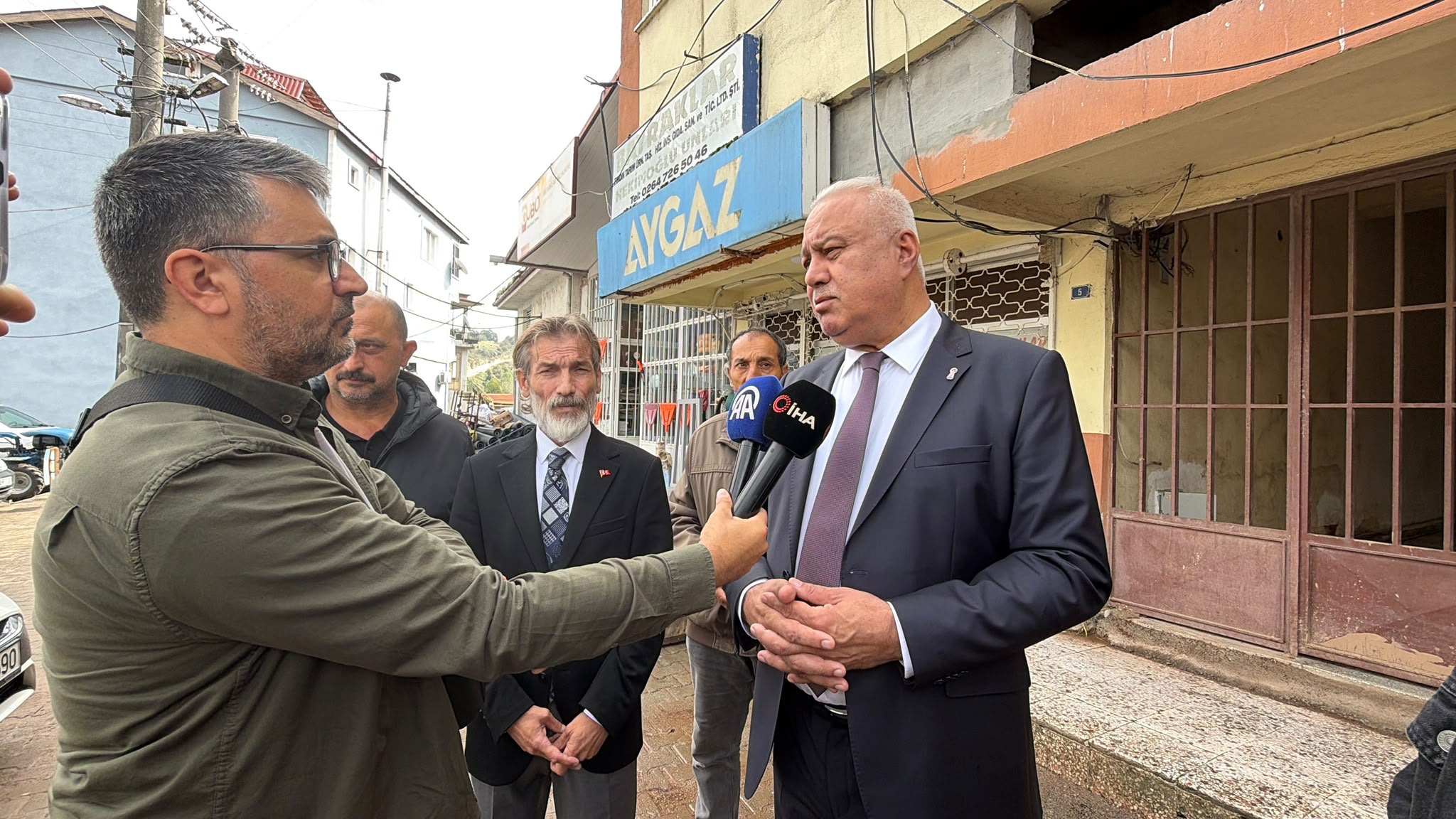 SESOB’dan Darıçayırı’nda selden etkilenen esnafa geçmiş olsun ziyareti