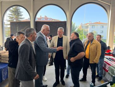 Serdivan Kapalı Pazar Yeri esnafıyla kahvaltı buluşması - Fotoğraf 2